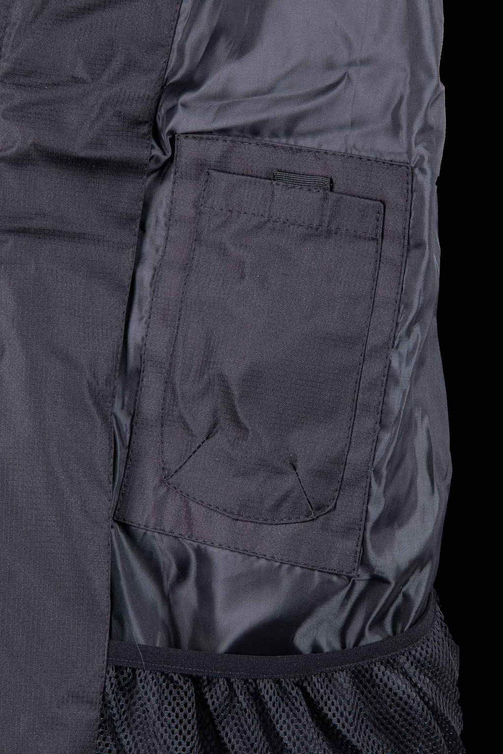 VEST NEGRA
