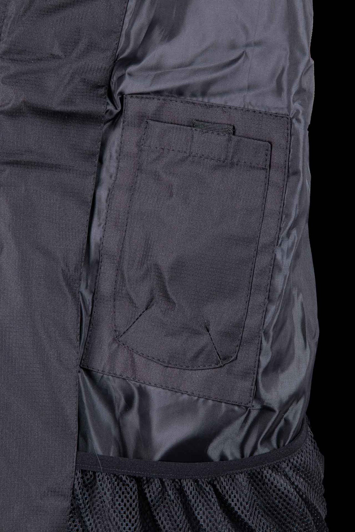 VEST NEGRA