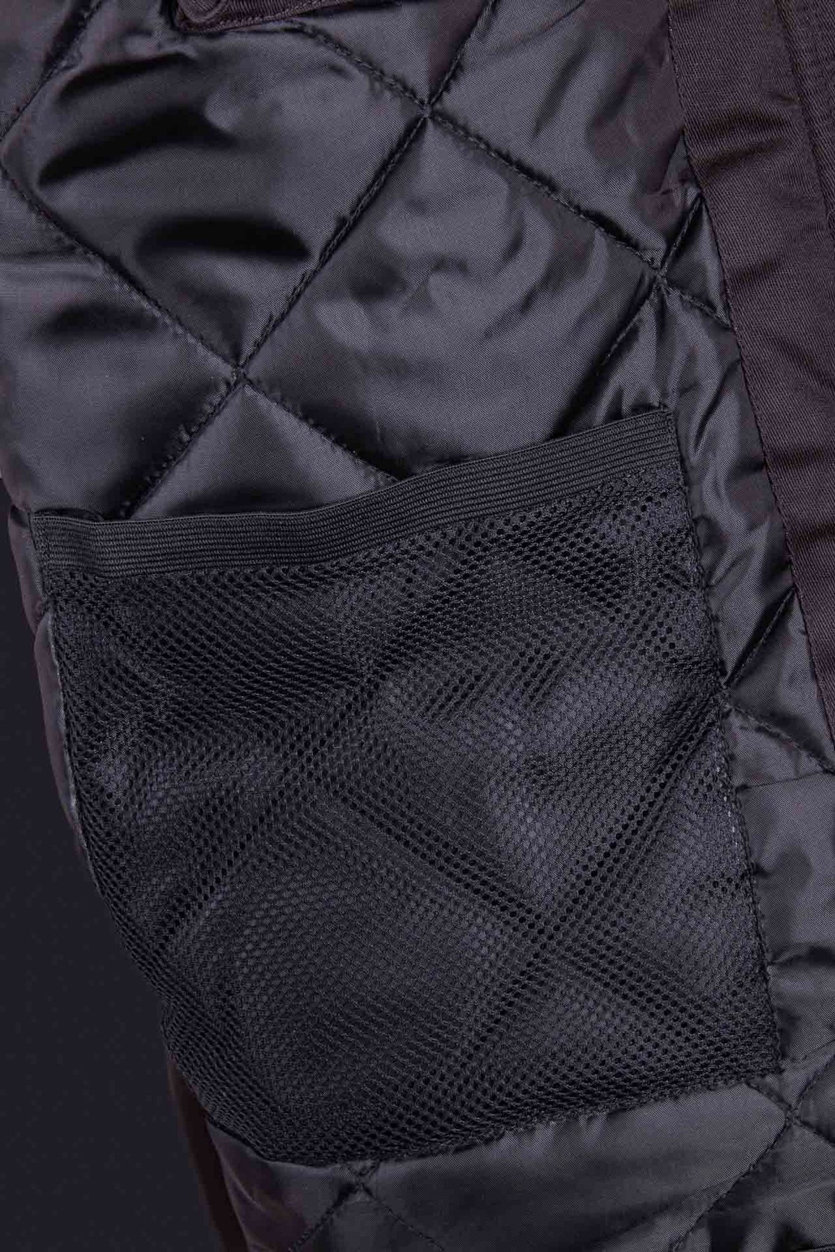 VEST