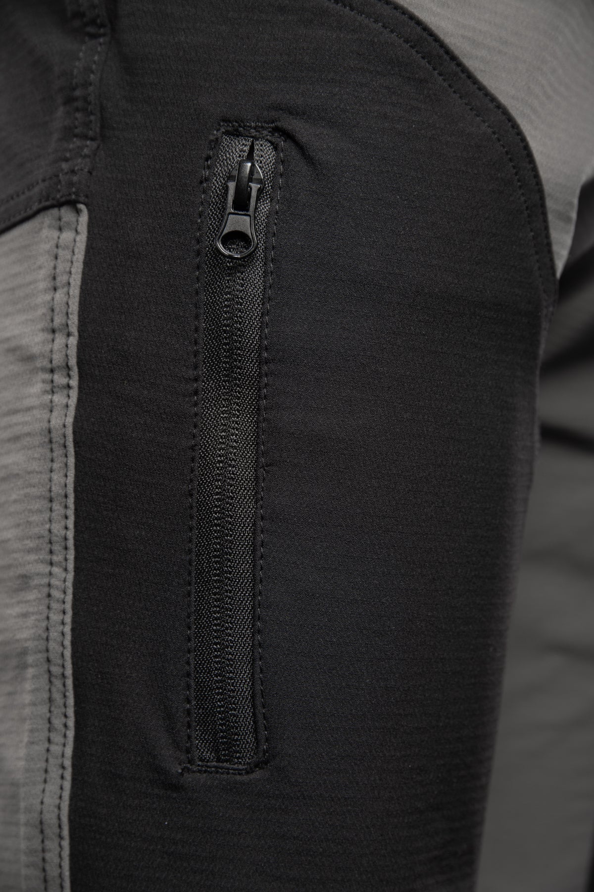 TRAIL TROUSERS SHORT STEEL/BLACK