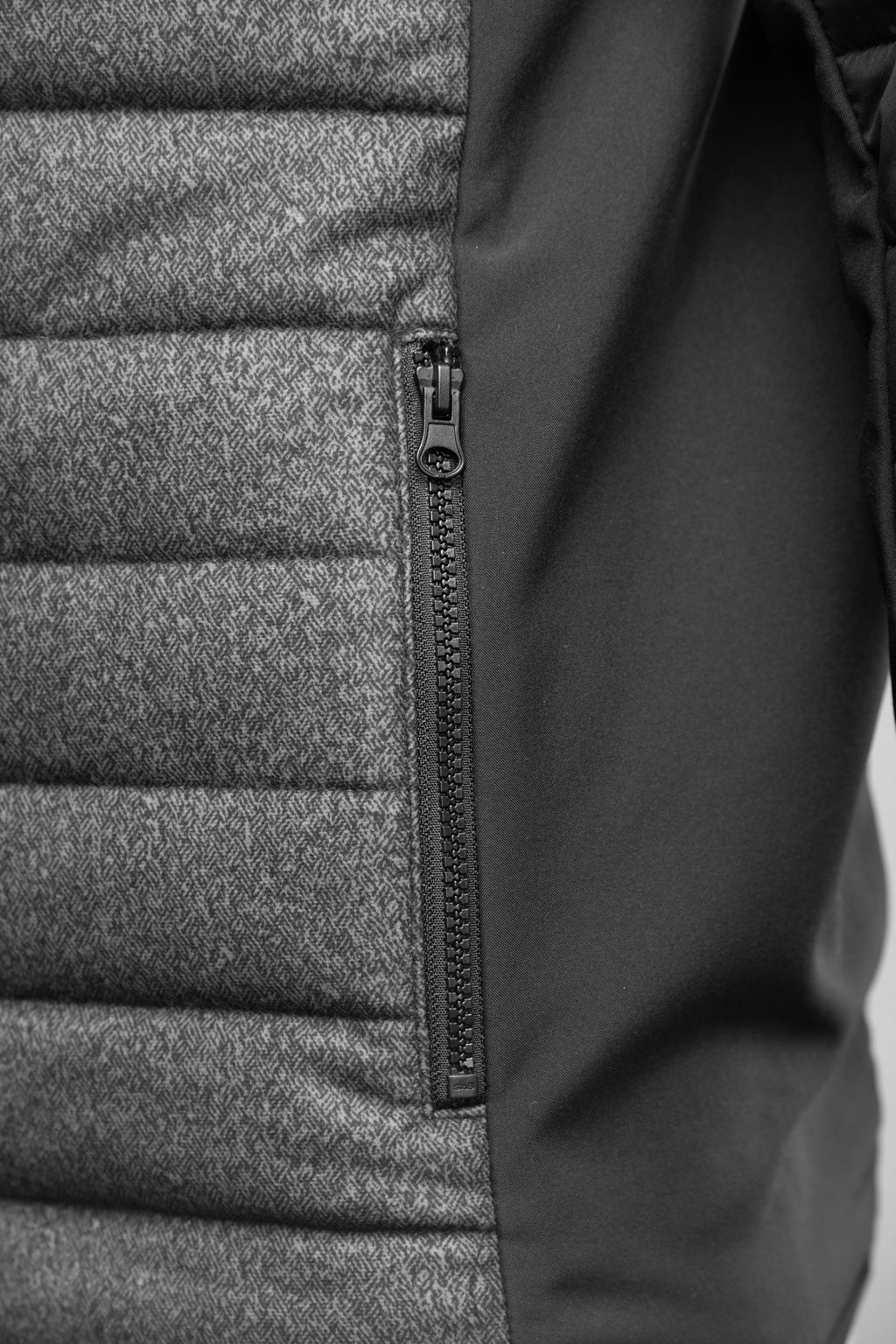 SEVEN KINGS TRAIL HYBRID JACKET BLACK
