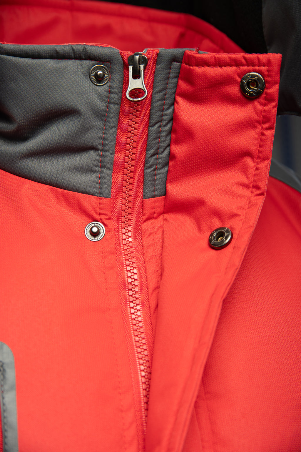 BENEFIT TORRO JACKET STEEL/RED