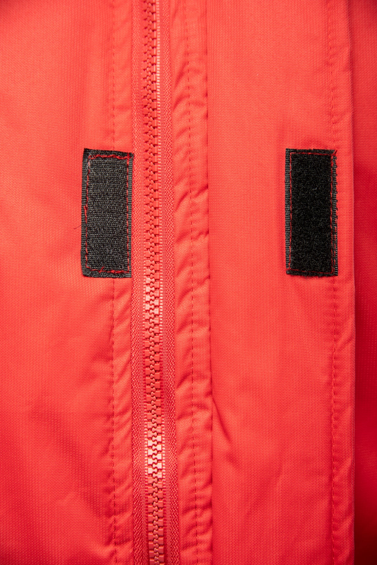 BENEFIT TORRO JACKET STEEL/RED