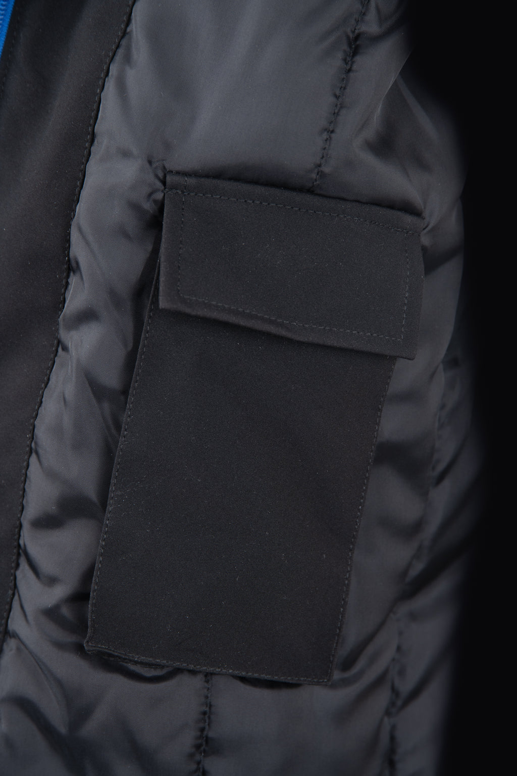 JACKETS SEVEN KINGS. (A8SO)