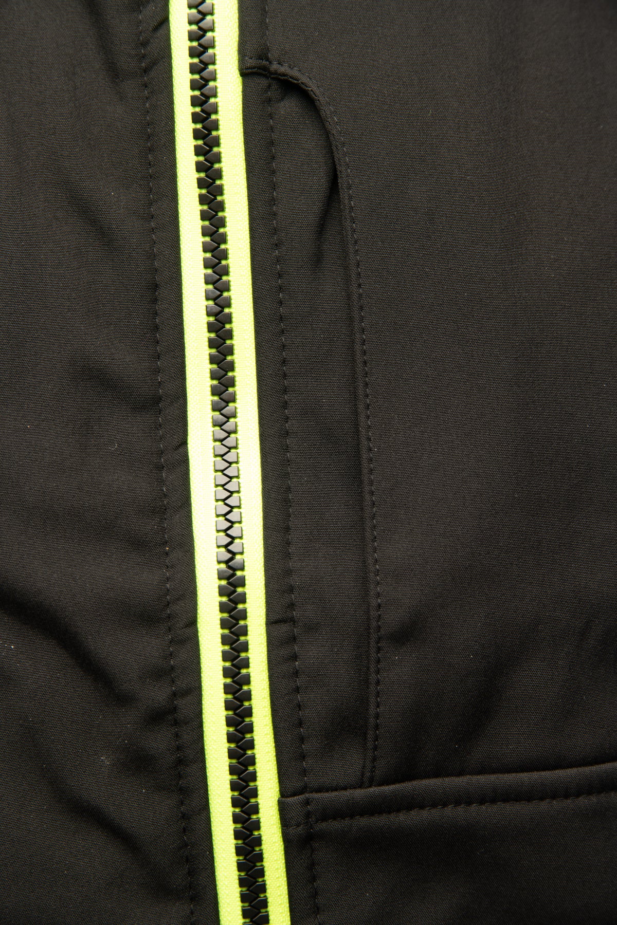 RIVAL VEST SOFTSHELL