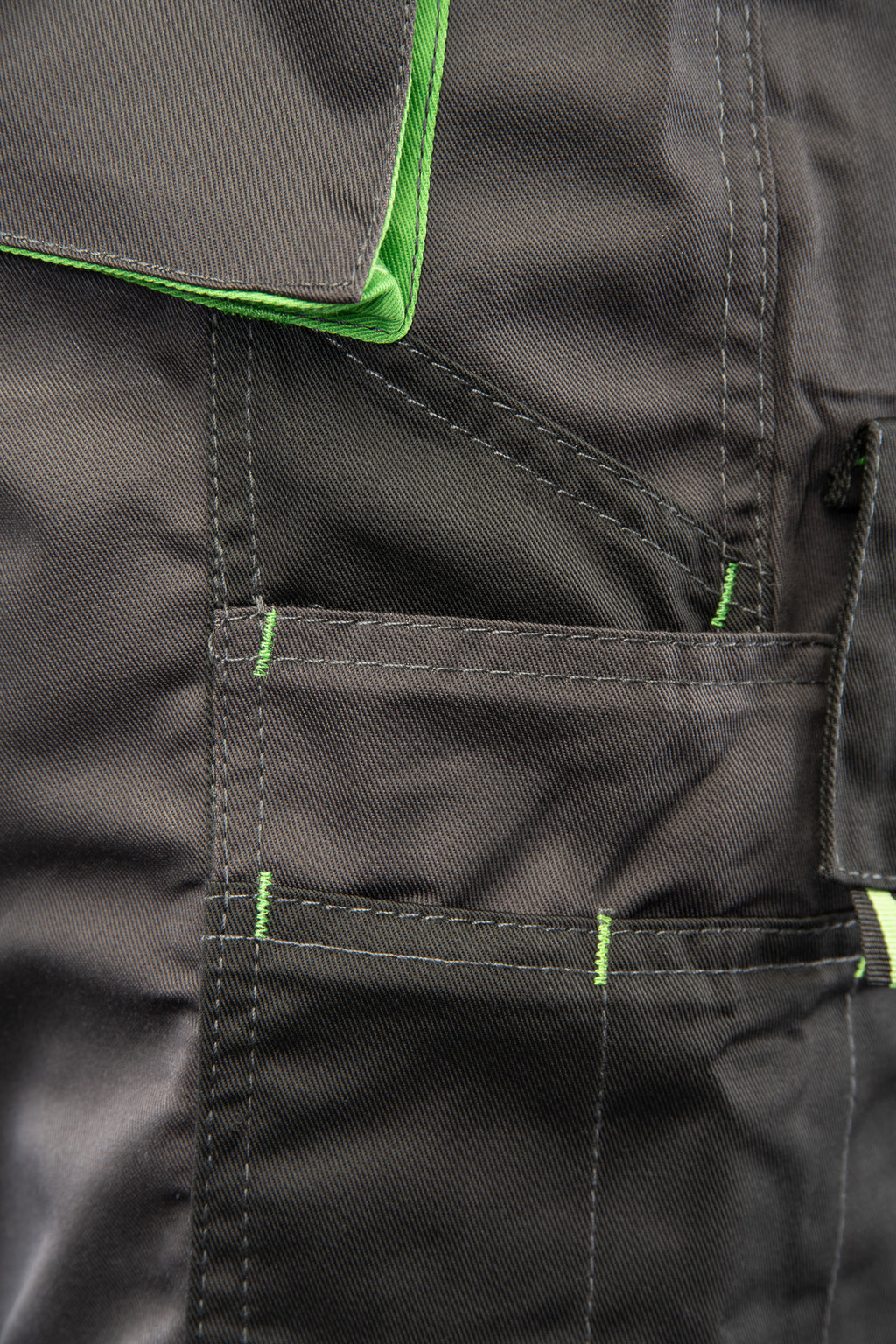 WAIST PANTS ONYX WITH DETACHABLE LEGS